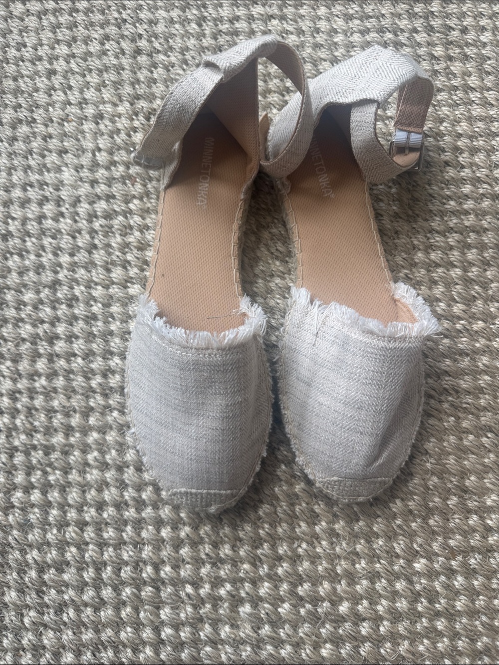 NEW Minnetonka Woven Light Gray Ankle-Strap Espadrille Flats 11